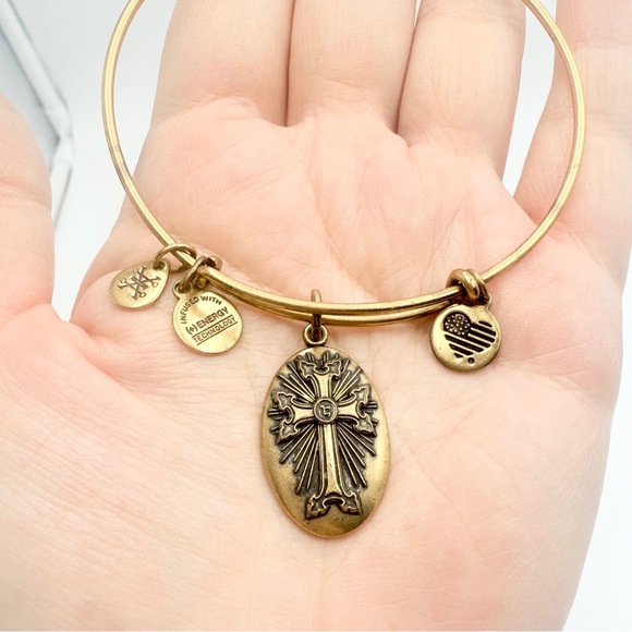 Alex & Ani Armenian Cross Charm Expandable Bangle Bracelet Goldtone 2016 - Picture 1 of 6